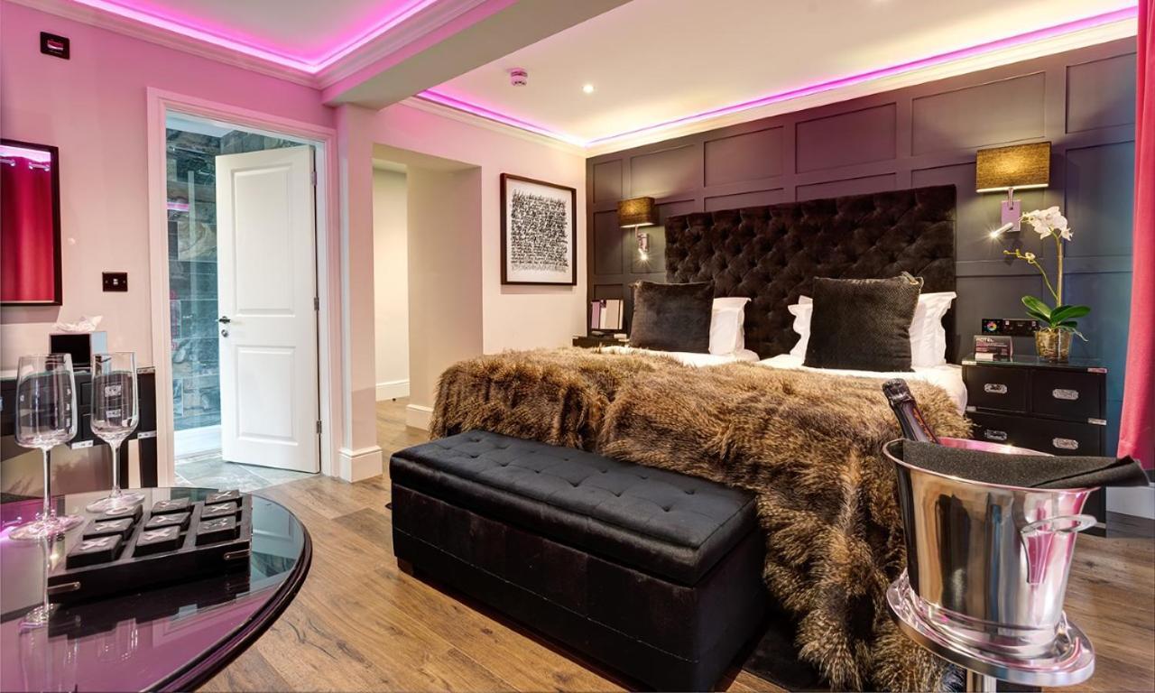 Kotel Windermere Extérieur photo A bedroom at the hotel
