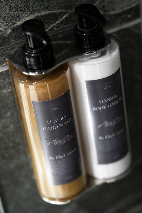 Kotel Windermere Extérieur photo Body wash